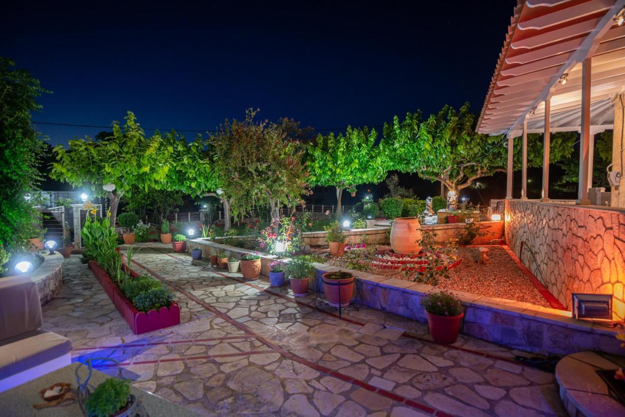 Rock Garden Villa Marandokhórion エクステリア 写真
