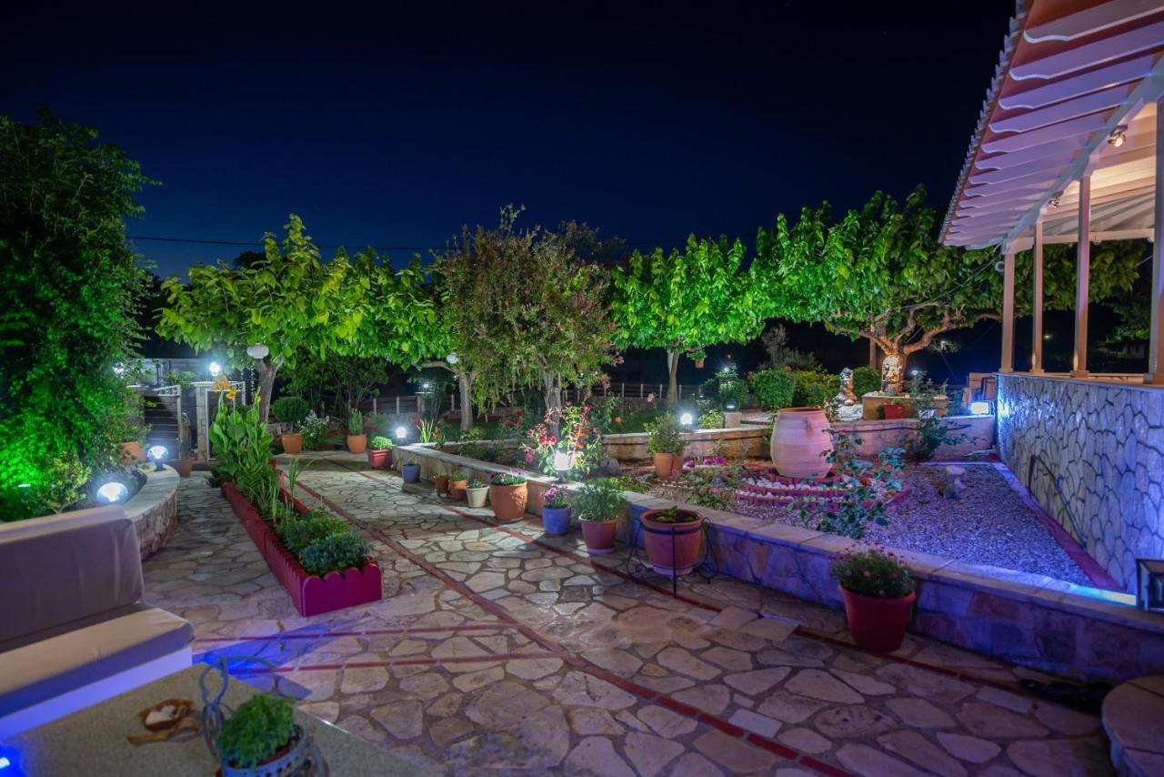 Rock Garden Villa Marandokhórion エクステリア 写真