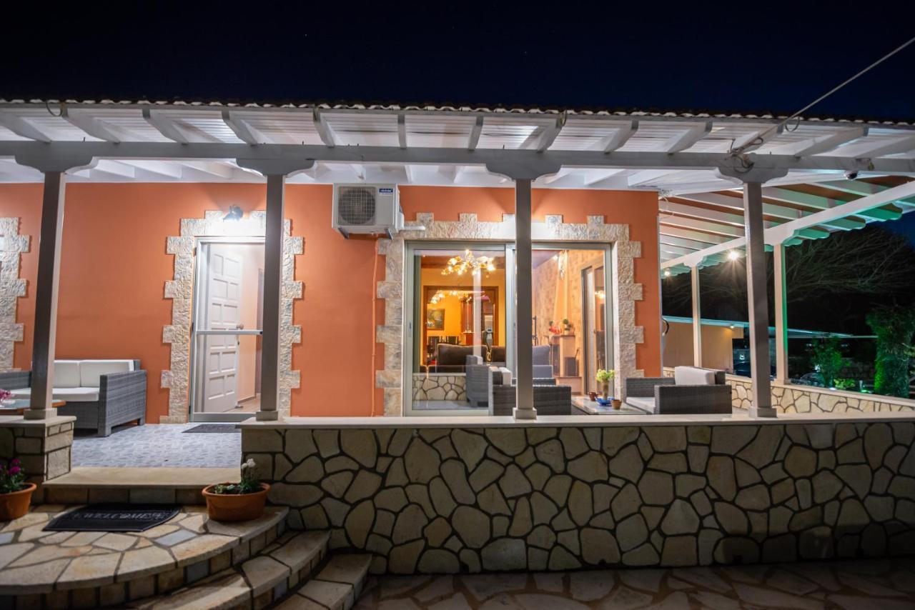 Rock Garden Villa Marandokhórion エクステリア 写真